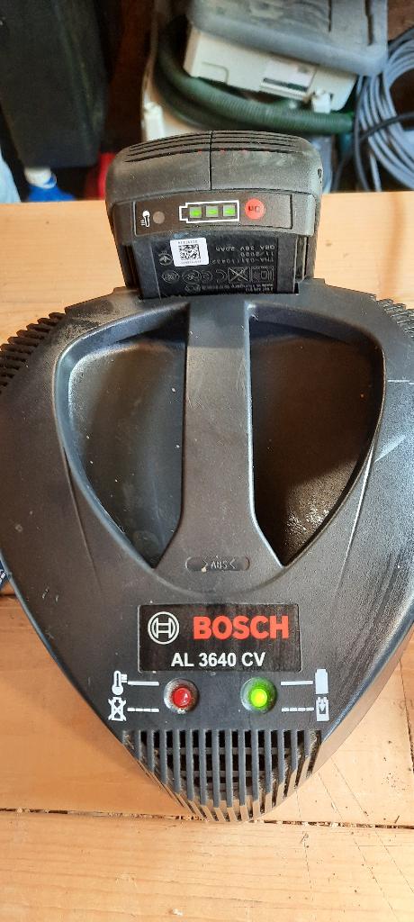 3 batteries Bosch GBA 36V 2.0Ah H-B + chargeur rapide, TV, Hi-fi & Vidéo, Batteries, Neuf, Rechargeable, Enlèvement ou Envoi