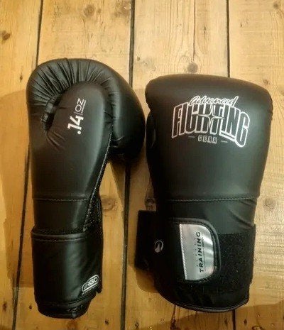 Gants de boxe / Muay-thaï / Boxe anglaise, Enlèvement ou Envoi