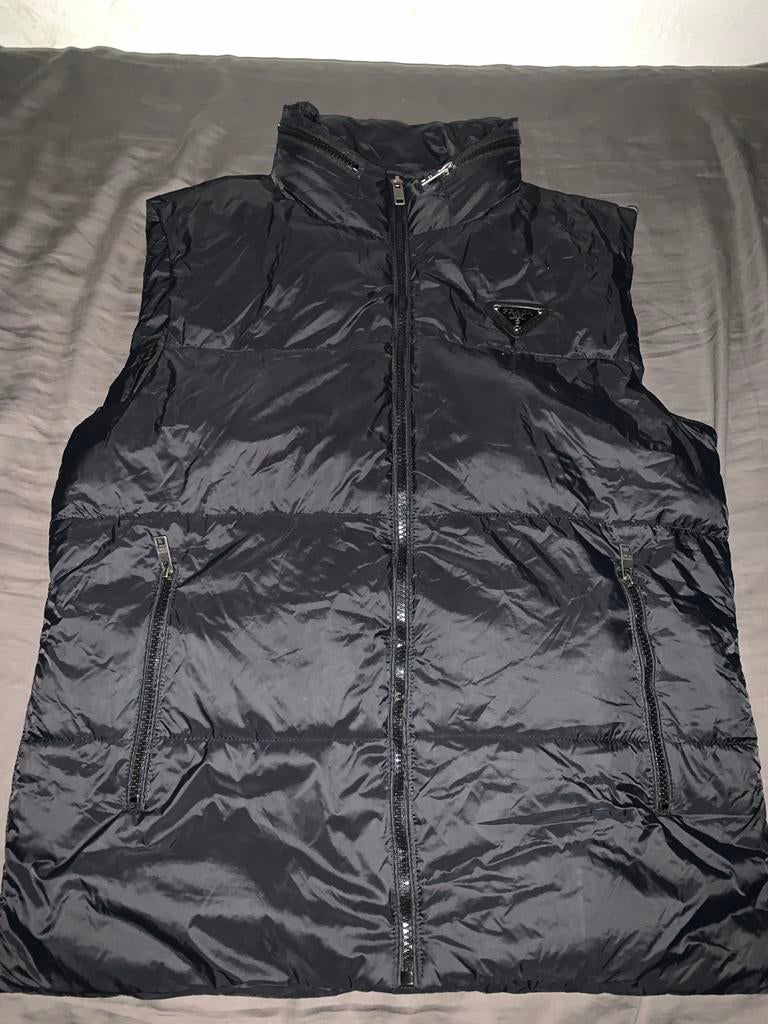 Gilet Prada, Enlèvement ou Envoi, Neuf, Taille 46 (S) ou plus petite, Noir