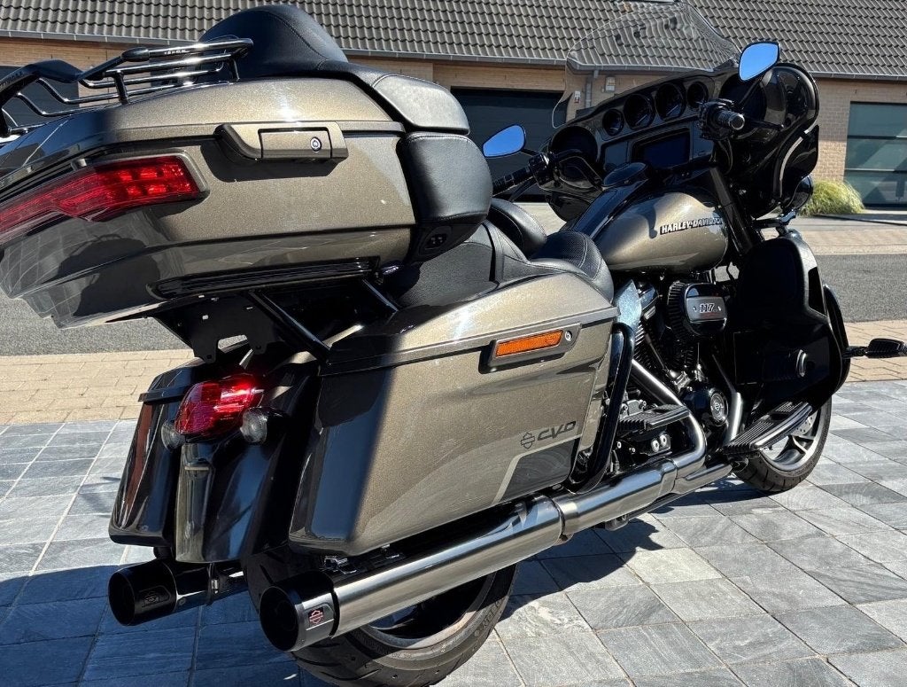 HARLEY-DAVIDSON CVO ULTRA LIMITED 2021 - ETAT EXCEPTIONNEL, Motos, Tourisme, Occasion, 1923 cm³, 2 cylindres
