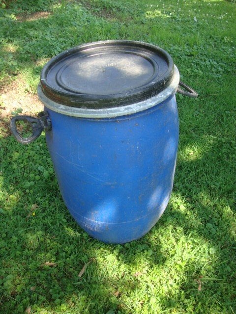 tonneau en plastique ( 60 l ), Enlèvement, Utilisé