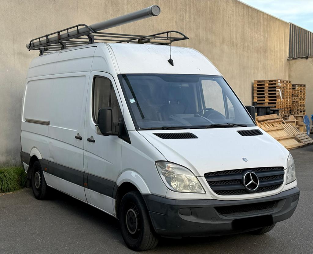 Mercedes-Benz Sprinter 311 2.1 CDI L2H2, Auto's, Bestelwagens en Lichte vracht, Zwart, 4 cilinders, 2000 kg, https://public.car-pass.be/vhr/f29c0b37-d717-435f-b359-aacaca3fc37d