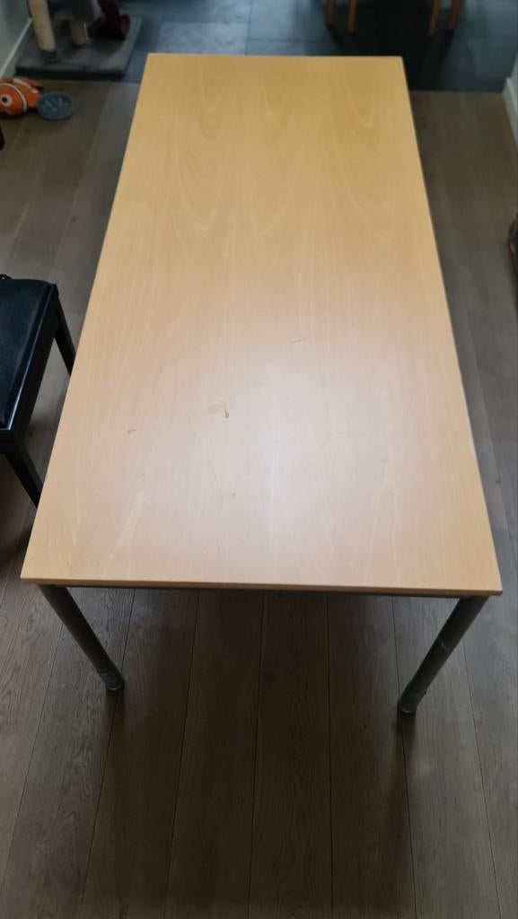 Degelijke tafel 180cm x 80cm Kinnarps (Zweeds), Ophalen