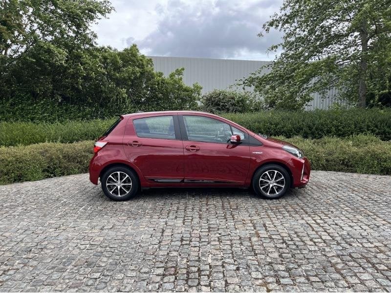 Toyota Yaris Comfort & Pack Y-CONIC, Automaat, Start-stop-systeem, 1498 cc, 72 kW