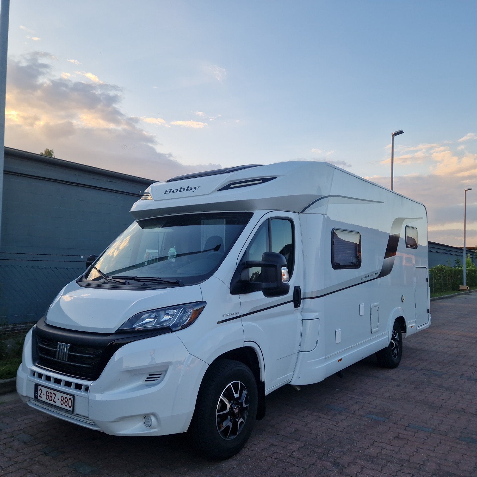 Hobby Optima De Luxe T65GE Bijna niuwe, Caravanes & Camping, Camping-cars, Jusqu'à 5, Toilette à cassette, Fiat, Diesel