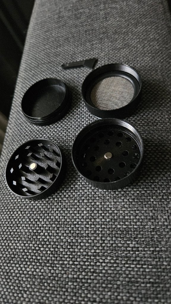 Grinder mini kruidenmolen voor in de keuken, Overige typen, Nieuw, Ophalen of Verzenden, Zwart