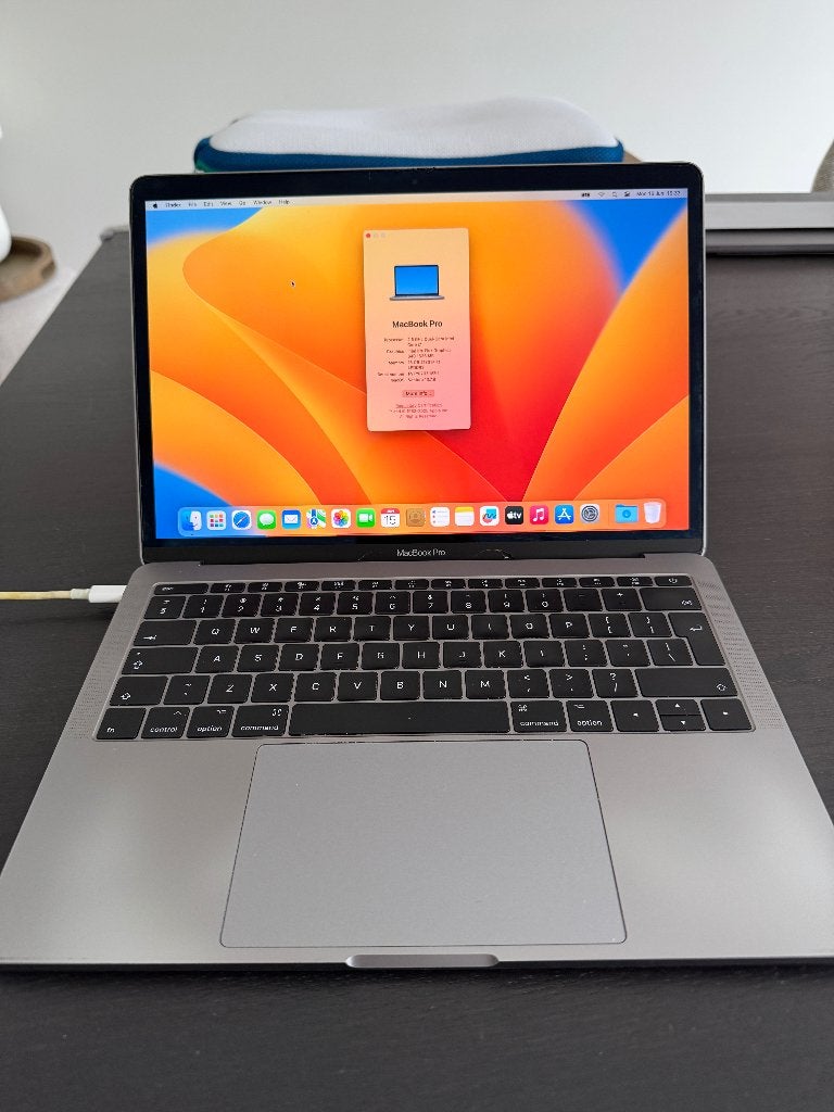Macbook Pro 2017 13 inch Retina Core i7 16GB RAM, Computers en Software, Ophalen, Gebruikt, 2 tot 3 Ghz, Qwerty