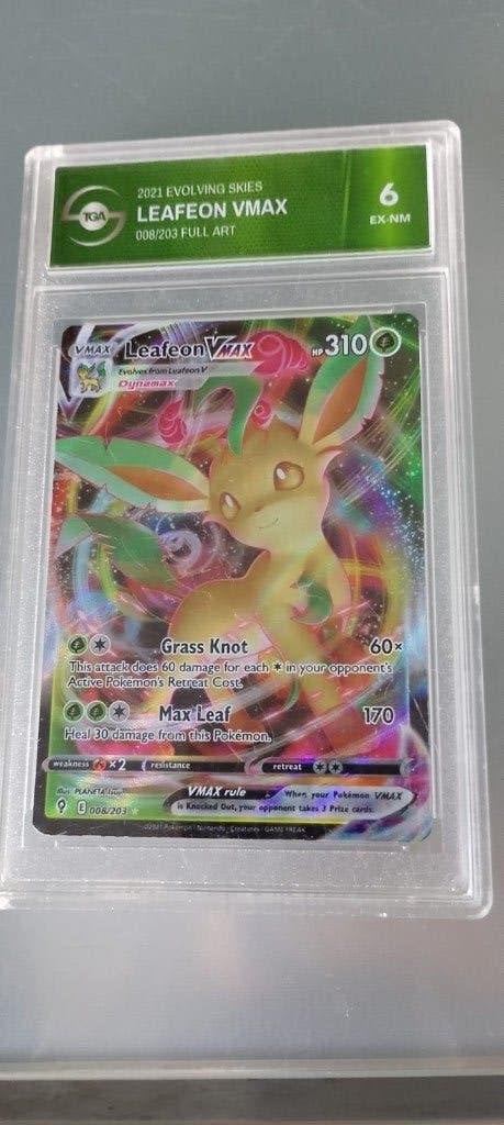 graded kaart pokemon Leafeon Vmax '6', Hobby en Vrije tijd, Ophalen of Verzenden