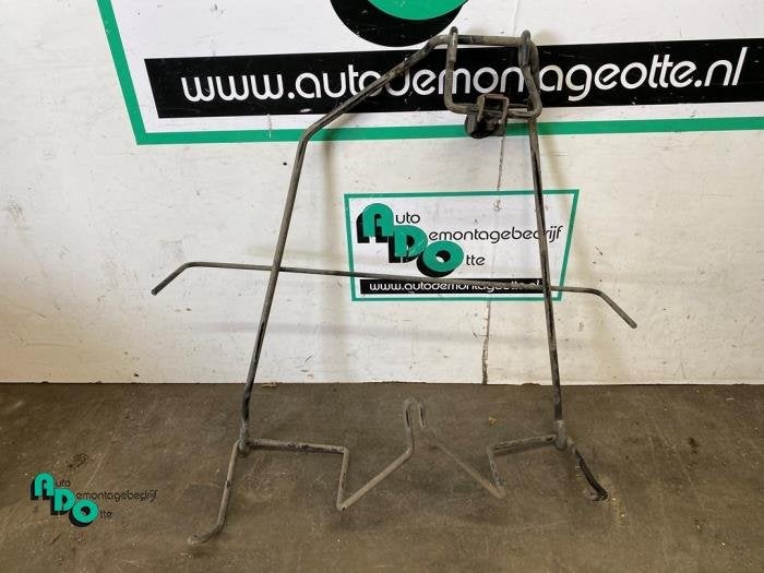 Mécanique de suspension roue de secours d'un Mercedes Citan, Autos : Pièces & Accessoires, 3 mois de garantie, Utilisé, -, -