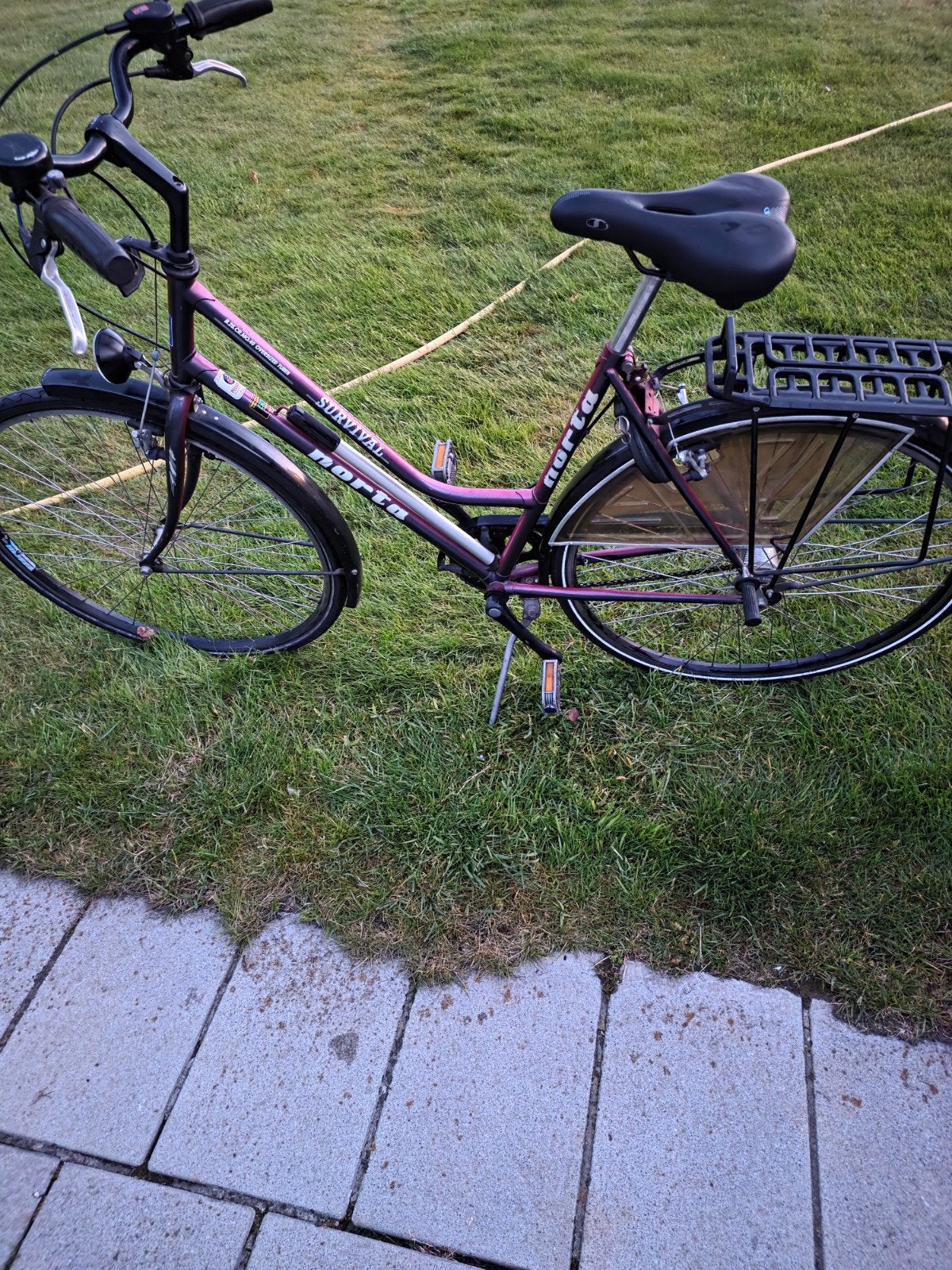 Damesfiets, Ophalen