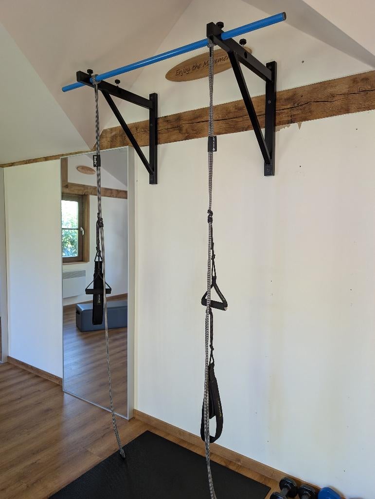 Optrekstang met suspension trainer, Sport en Fitness, Ophalen, Benen, Overige typen, Zo goed als nieuw