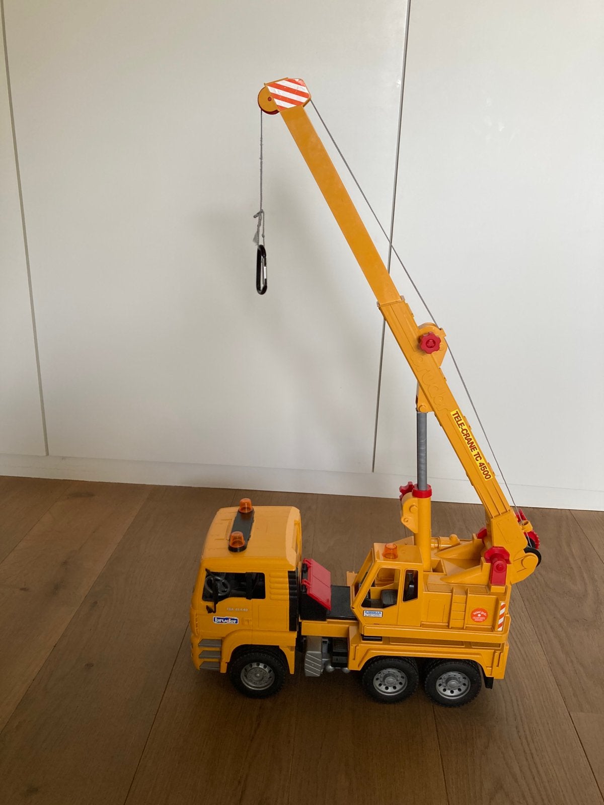Bruder vrachtwagen met kraan, Ophalen, Zo goed als nieuw