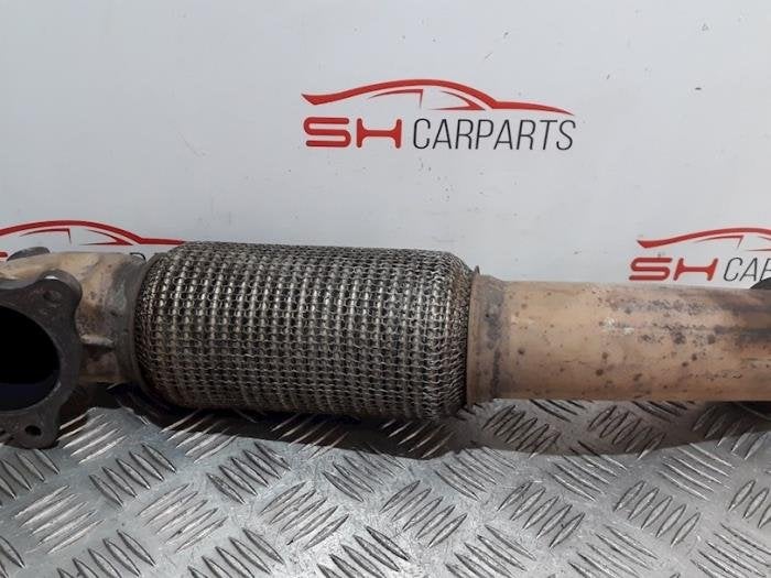 Tube échappement avant d'un Mercedes B-Klasse, Autos : Pièces & Accessoires, Systèmes d'échappement, Mercedes-Benz, Utilisé, 3 mois de garantie