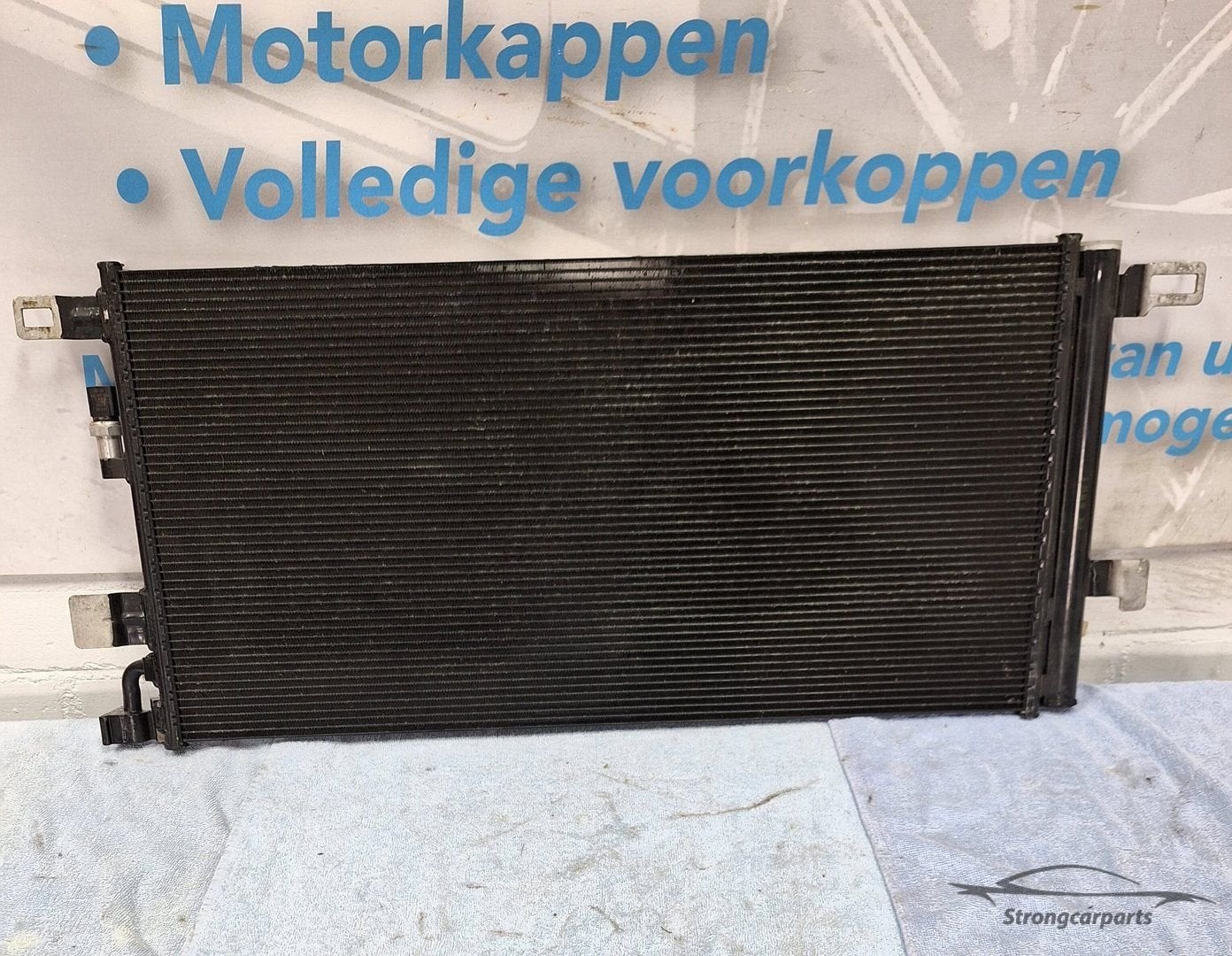 Audi A5 F5 A4 8W Condensor Airco Radiator 8W0816411M, Gebruikt, -, -, -