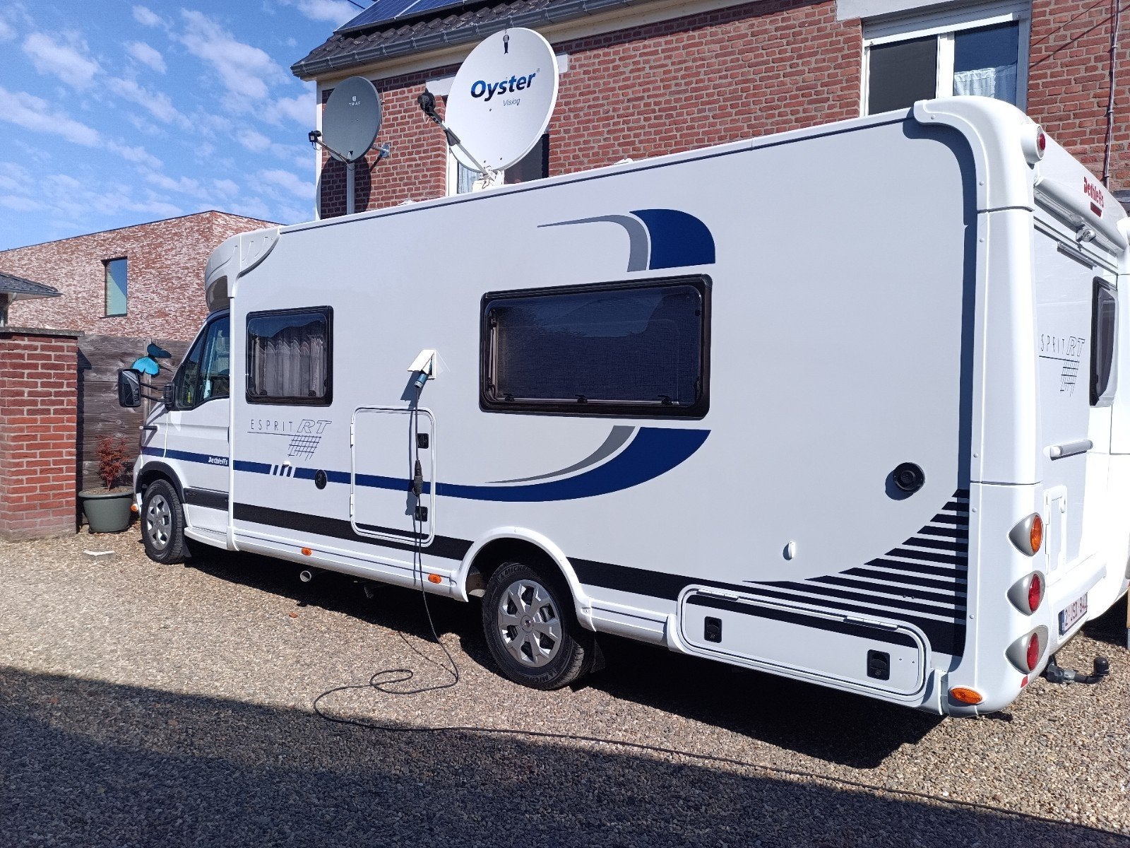 uniek mooie Dethleffs !!, Caravans en Kamperen, Schotel, Standaard zit, ESP - Contrôle de stabilité, Tot en met 2