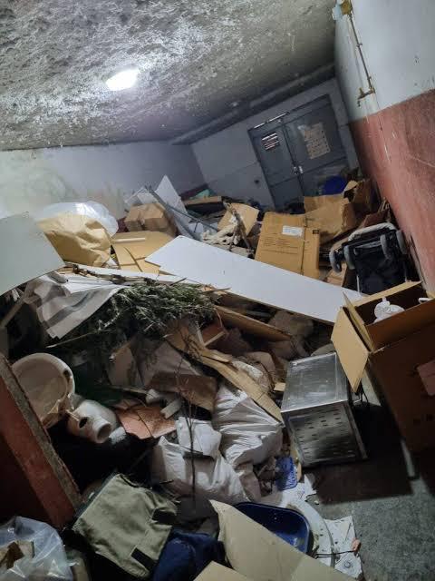 Leegmaken van huis – Appartement – Kelder – Zolder – Garage, Ophalen, Gebruikt