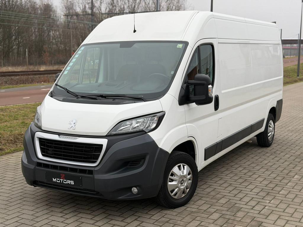 Peugeot // Boxer L3 H2, Stof, Zwart, Wit, Bedrijf