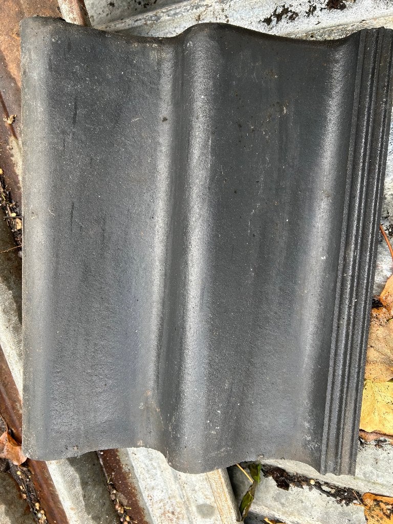 Lot van +- 1200 zwarte sneldek dakpanen, ongebruikt, Ophalen, Dakpannen