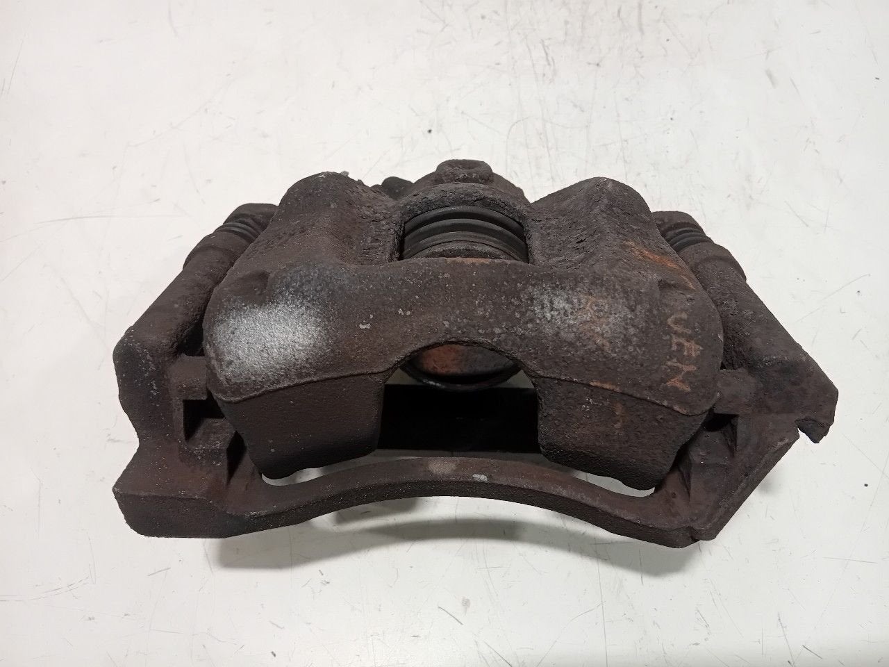 Remklauw rechts voor Opel Vivaro, Onderdelen@venauto.nl, Van der Ven Autorecycling B.V., Gebruikt, Ettenseweg 76, 4706 PB Roosendaal, The Netherlands