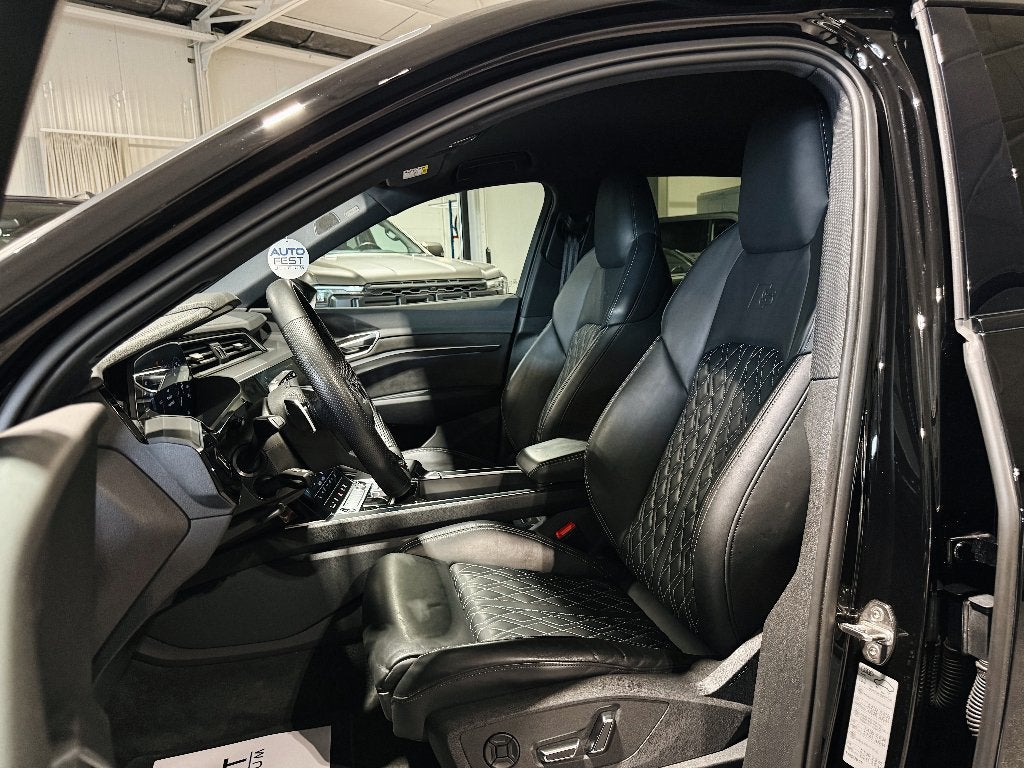 Audi E-Tron 55 Quattro S-Line - Garantie, Automaat, Zwart, Leder, 5 zetels