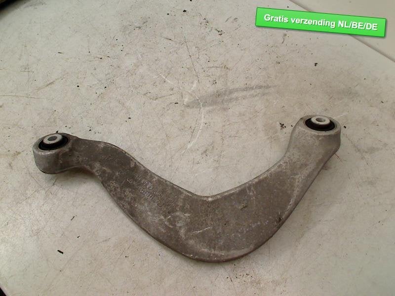 BRAS DE SUSPENSION ARRIÈRE DROIT Audi A4 Avant (B8), Auto-Union-Straße  1,
85057  Ingolstadt, DE, Info@audi.de, Audi, Utilisé