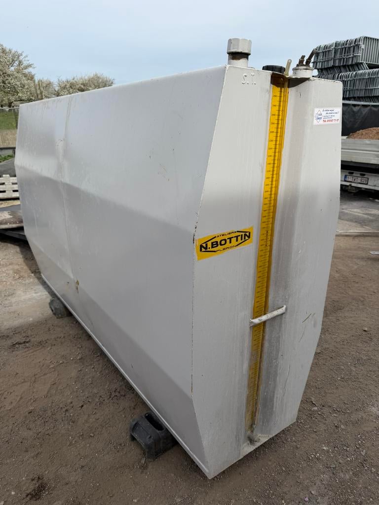 Citerne à mazout 2500L, Enlèvement, Comme neuf