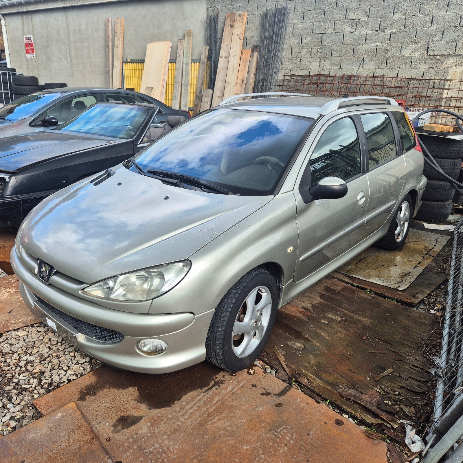 Peugeot break 206 sw essence 2006 pour export ou a restaurer, Autos, Achat, Break, Particulier, Essence
