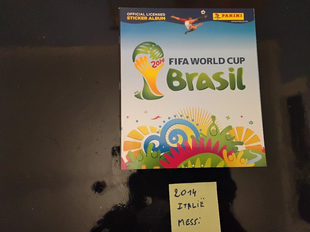 Album Panini Coupe du monde 2014 au Brésil (Lionel Messi), Enlèvement, Comme neuf
