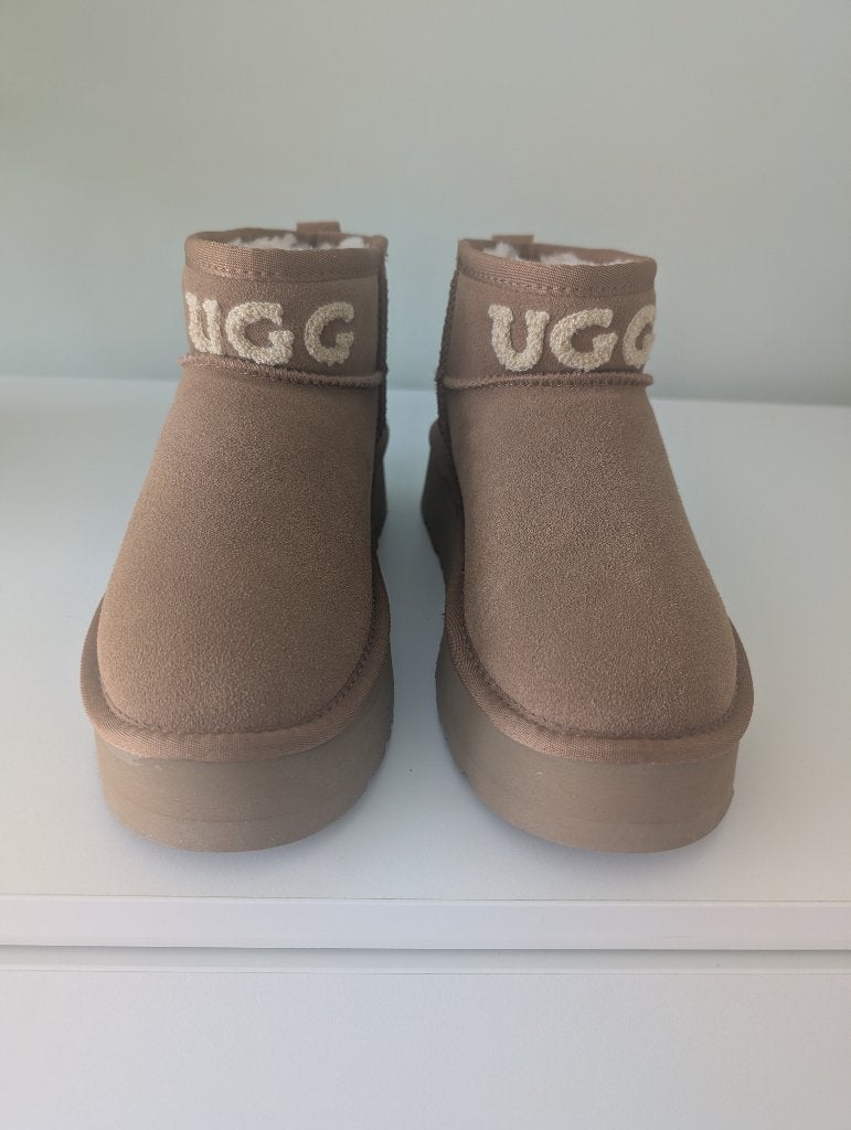 UGGS, Vêtements | Femmes, Neuf, Enlèvement ou Envoi, Brun, Pantoufles