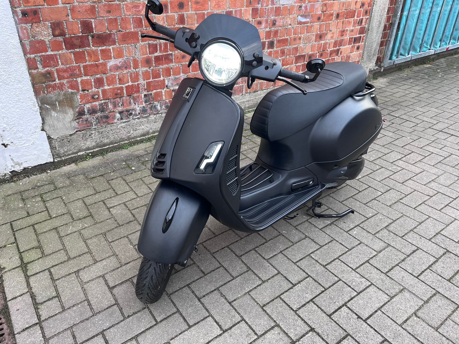 Vespa gts 300 hpe notte black edition, Ophalen, Zo goed als nieuw, Vespa