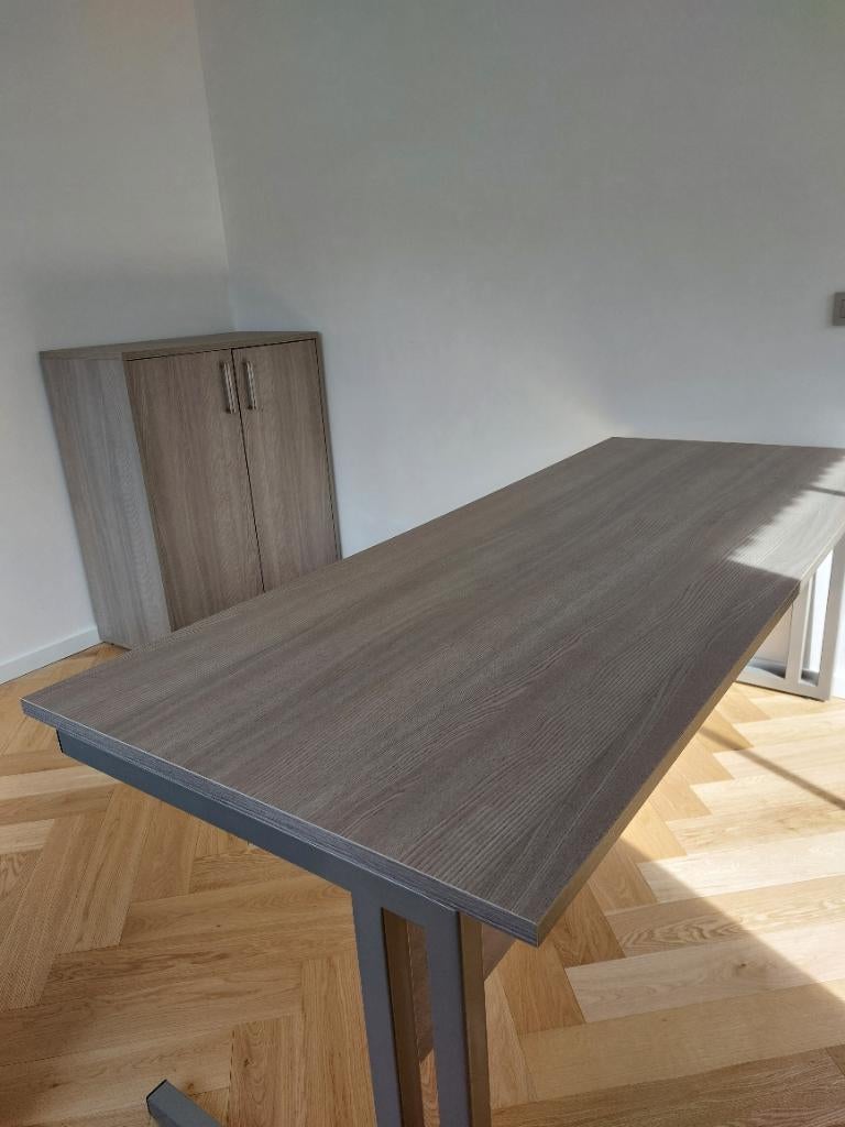 Bureau + boekenkast, Huis en Inrichting, Ophalen, Zo goed als nieuw, Overige merken, Grijs