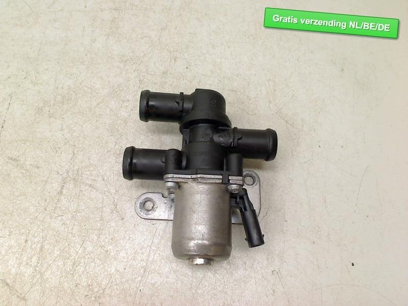 RADIATEUR SOUPAPE ELECTRIQUE Passat Variant (3G5), Volkswagen, Volkswagen AG, Utilisé, Kundenbetreuung@volkswagen.de