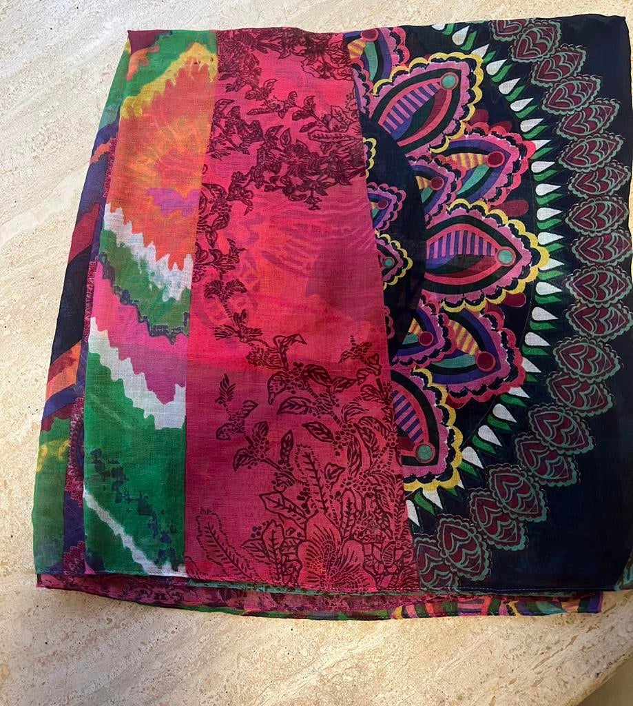 Foulard, Enlèvement ou Envoi, Comme neuf