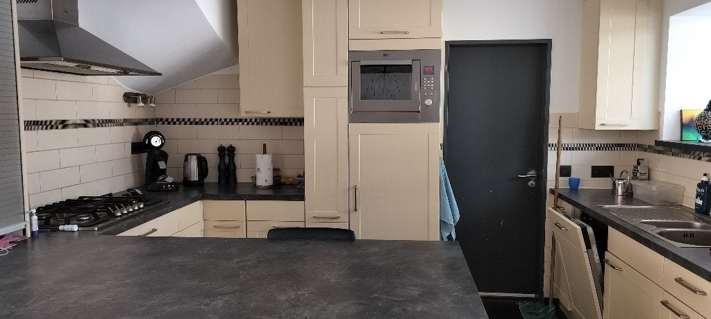 Volledige keuken, Huis en Inrichting, Ophalen, Zo goed als nieuw, Crème, Kunststof