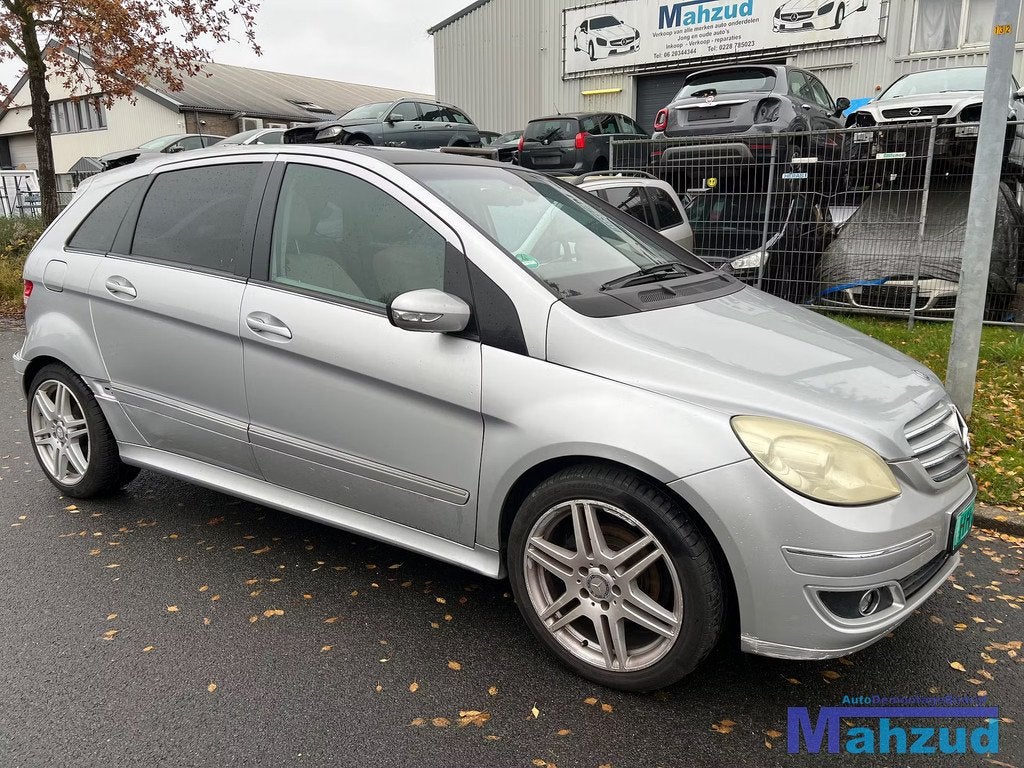 MERCEDES B KLASSE Velgen 5x112 66.6 18 inch, Auto-onderdelen, Banden en Velgen, Gebruikt, Mercedes-Benz AG, Mercedesstrasse 120
70372  Stuttgart, DE
