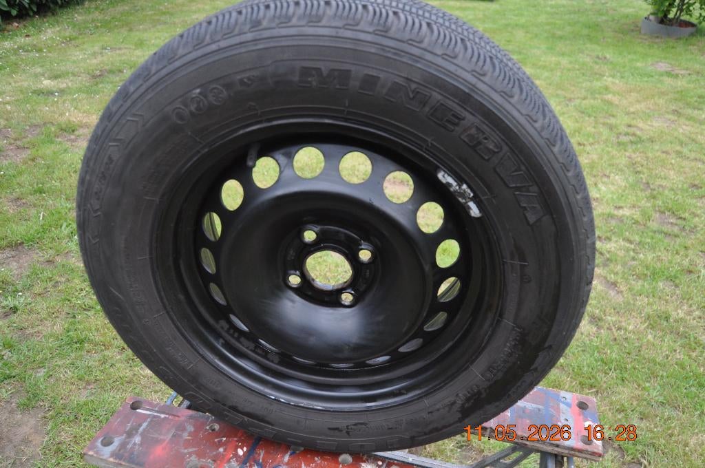 Winterbanden op velg, Ophalen, Gebruikt, 15 inch, Winterbanden