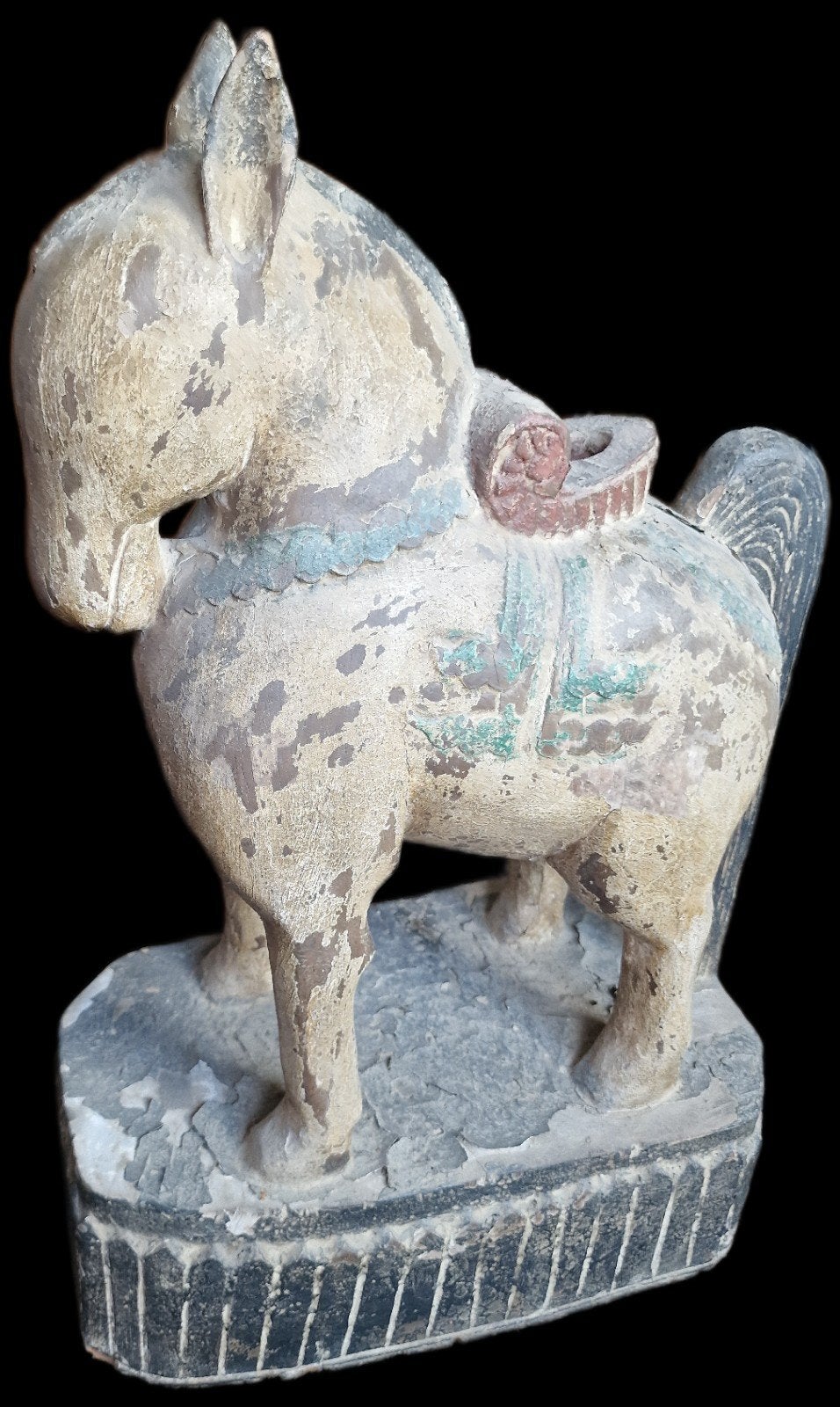 Cheval ancien, Enlèvement