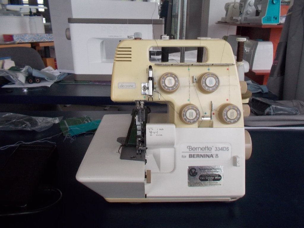 Overlock bernina, Enlèvement, Utilisé, Surjeteuse, Bernina