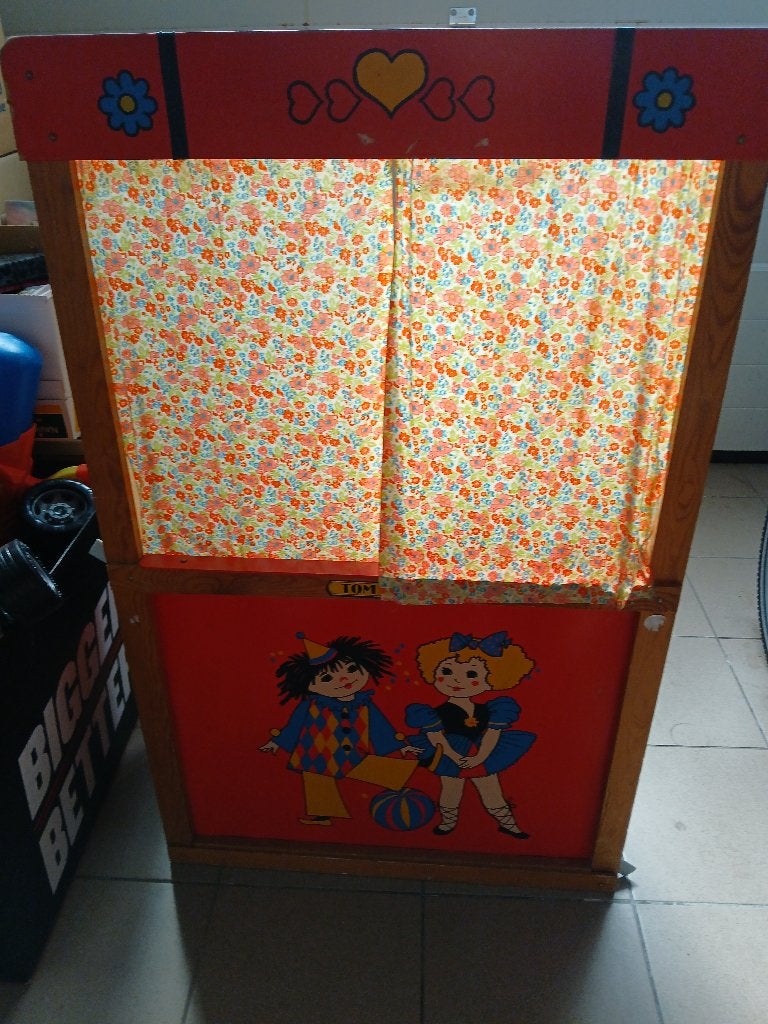 Poppenkast met poppen, Ophalen, Gebruikt