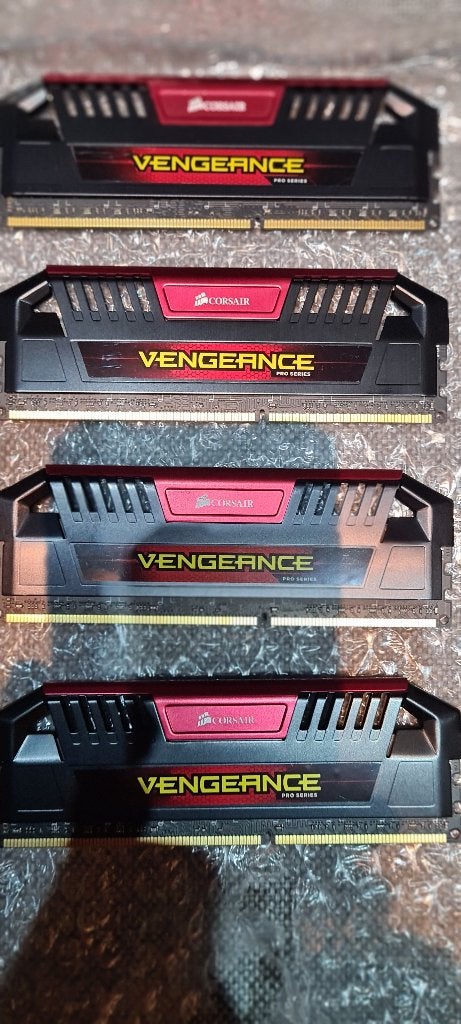 DDR 3 Corsair Vengeance Pro 32 Go DDR3 DIMM 1600 MHz CL9, Informatique & Logiciels, Mémoire RAM, 32 GB, Enlèvement ou Envoi, Comme neuf