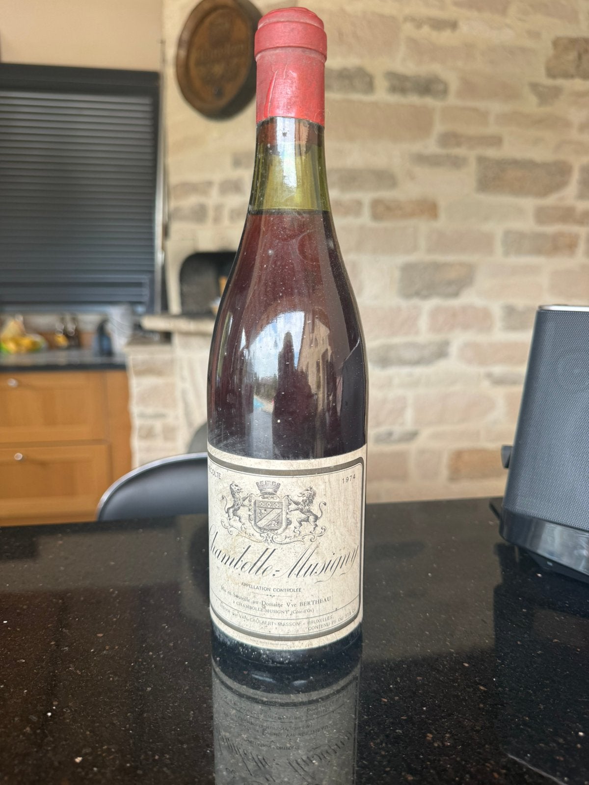 Bouteille ancienne de  vin 1974 chambolle musigny, Enlèvement ou Envoi, Comme neuf, France, Vin rouge