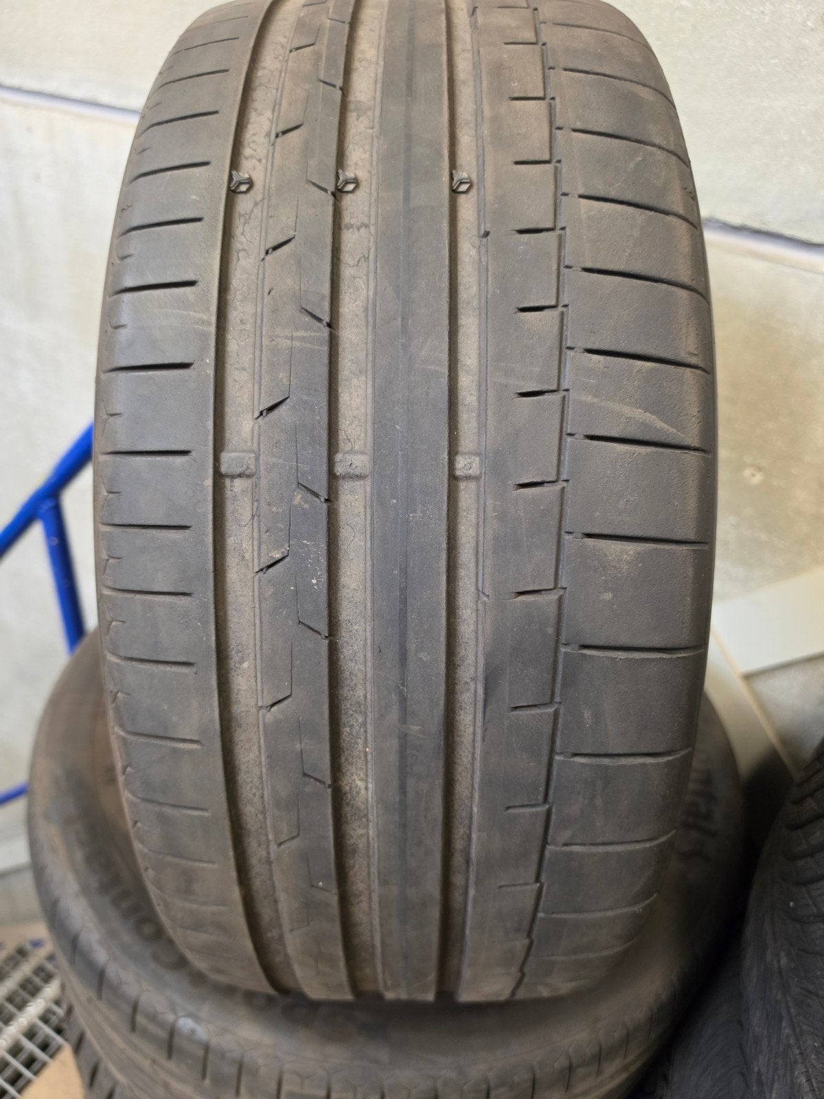 255/45r19 continental 50€ per stuk met montage en balanceren, Ophalen of Verzenden