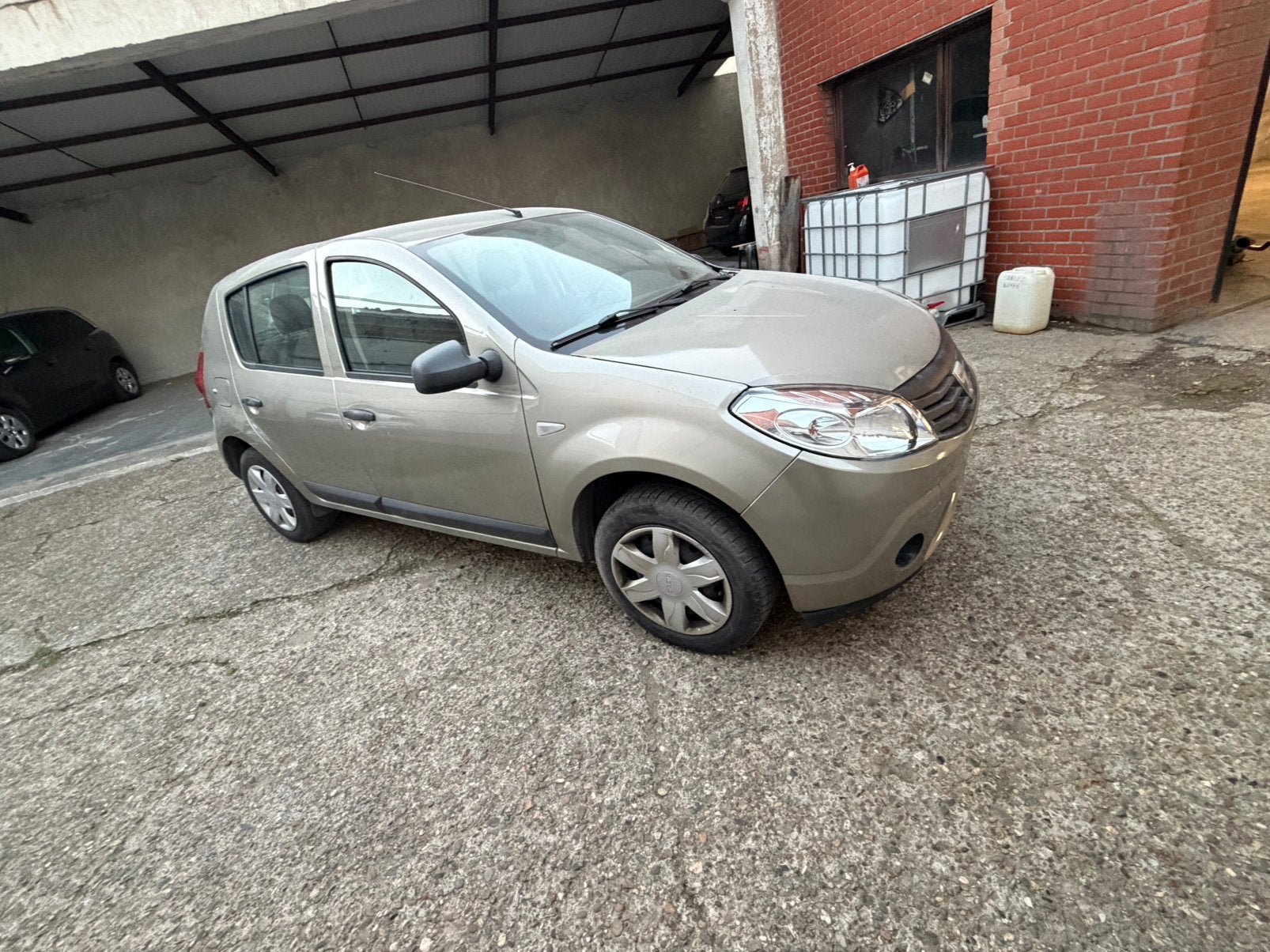 Dacia sandero 2011, Bedrijf, Handgeschakeld, Sandero, Te koop
