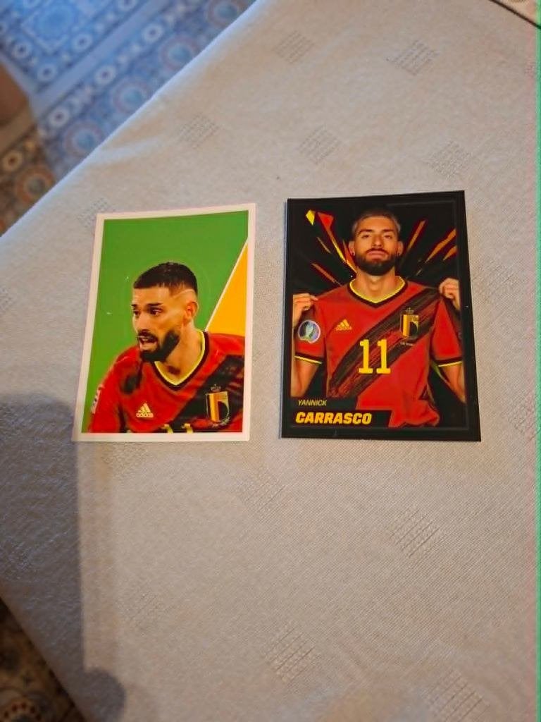 Panini / 2 Stickers / Yannick Carrasco / Rode Duivels, Ophalen of Verzenden, Nieuw, Poster, Plaatje of Sticker
