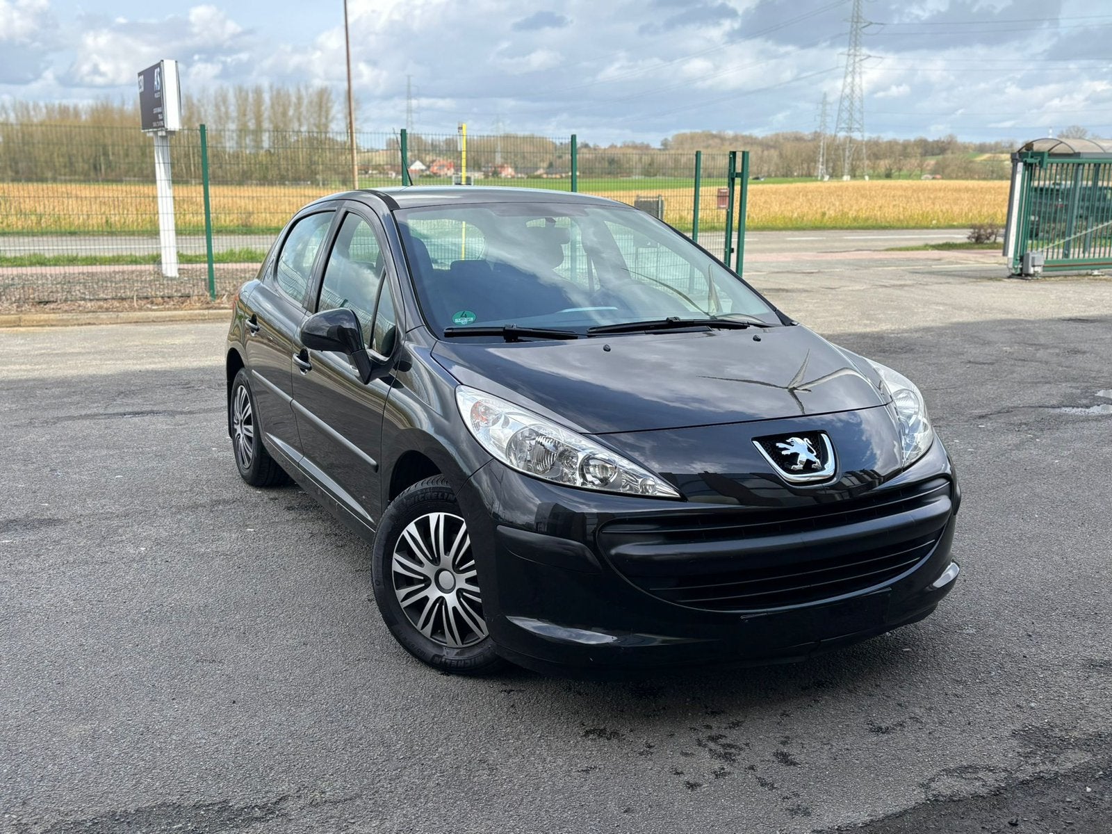 Peugeot 207 1.4 essence lez ok, Autos, Achat, 4 portes, Entreprise, Berline