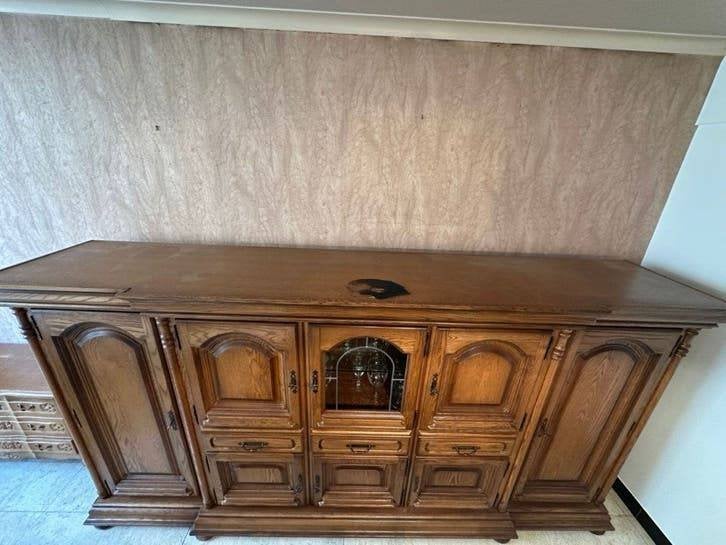 GRATIS massief eiken buffetkast 3m08 met vitrine, Ophalen, Gebruikt, Eikenhout, Landelijk / klassiek