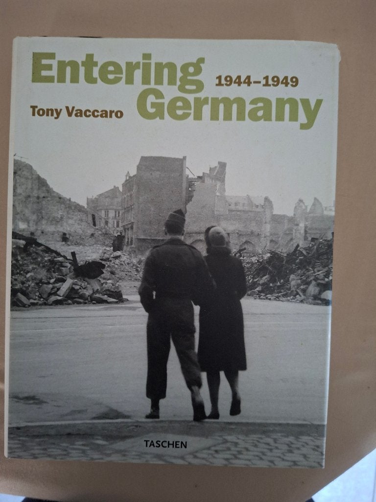 militaria, Enlèvement ou Envoi, Armée de terre, Livre ou Revue