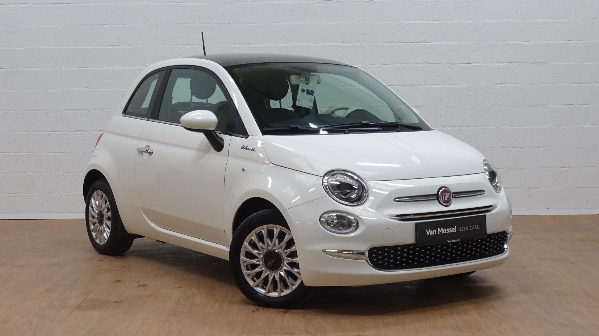 Fiat 500 1.0 Hybrid 70 Dolcevita, Voorwielaandrijving, 4 zetels, Stof, Zwart