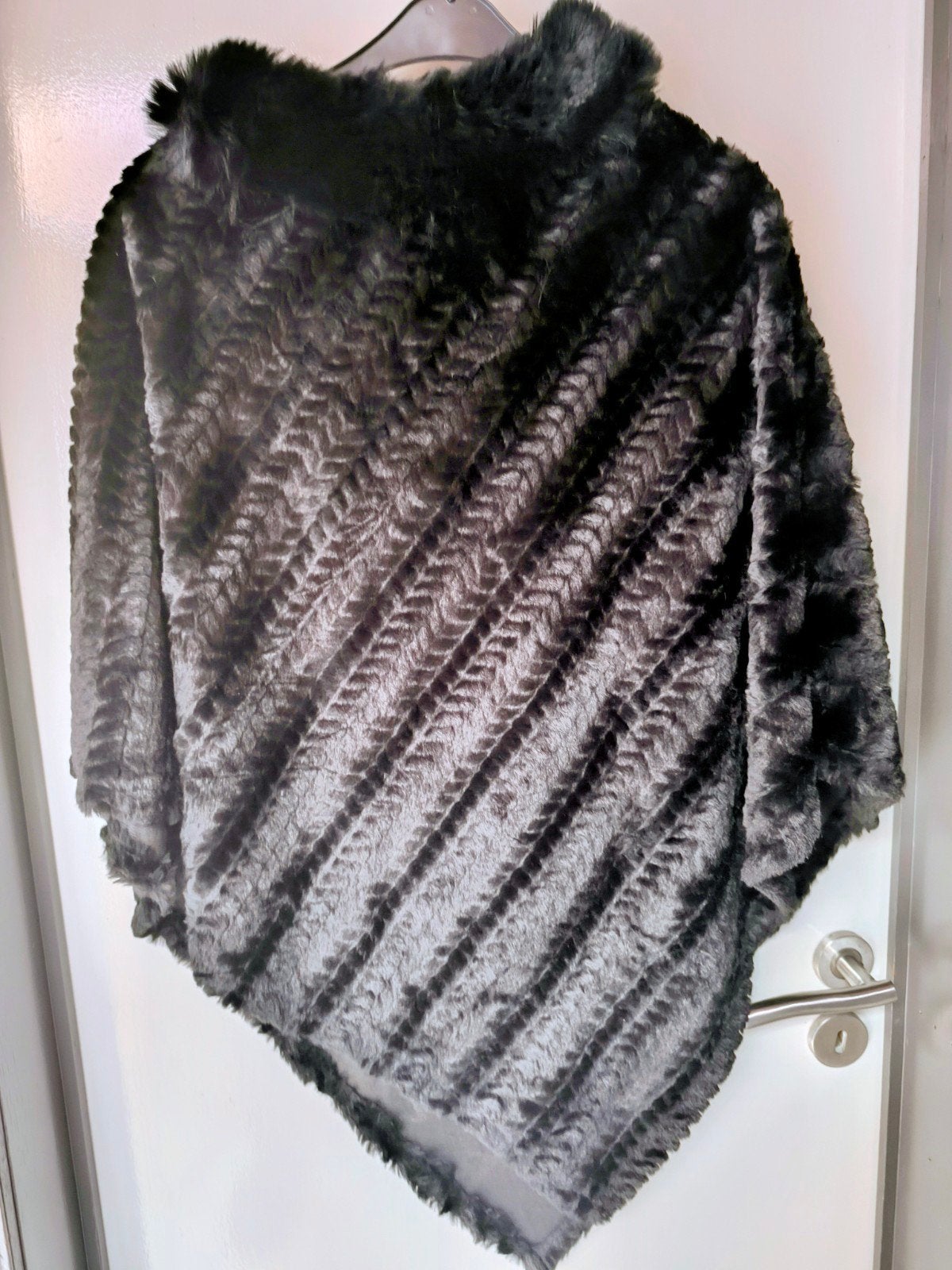 Poncho met cape., Kleding | Dames, Ophalen of Verzenden, Nieuw