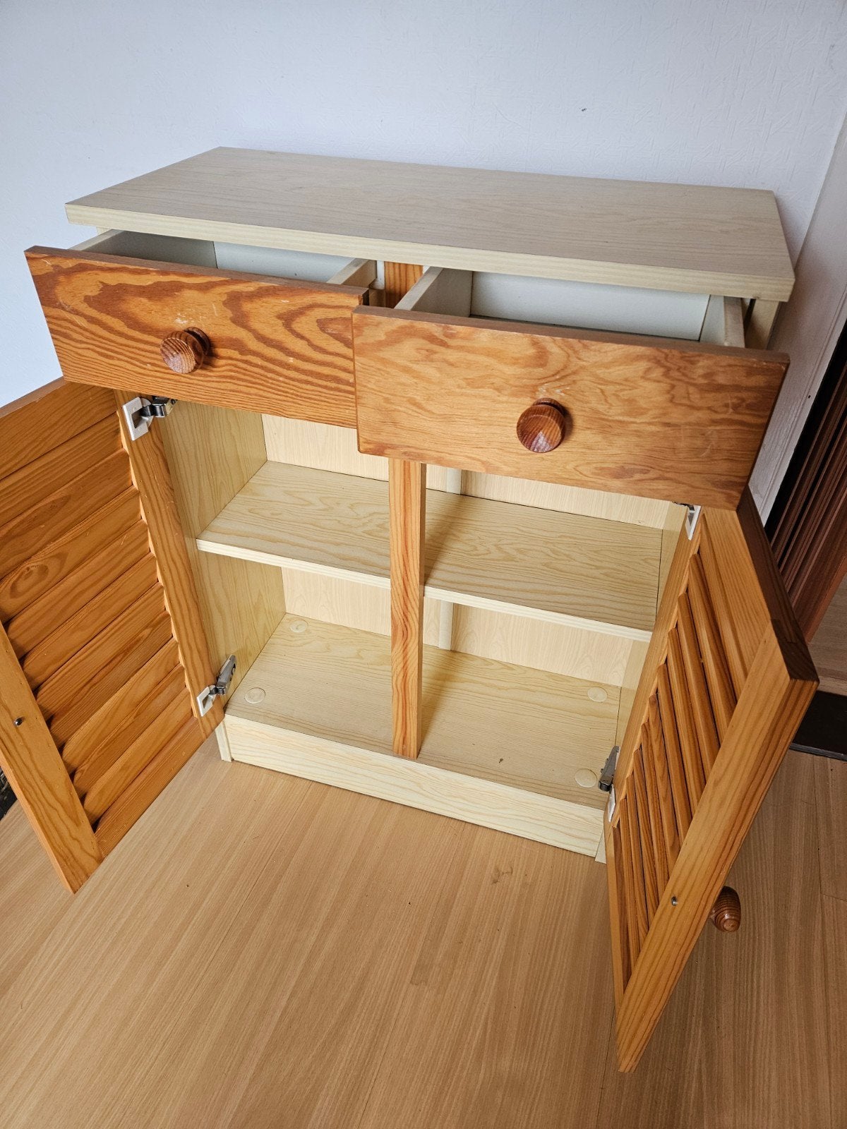 belle armoire, bois, Maison & Meubles, Enlèvement, Comme neuf, Klassiek